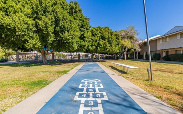 Belleview Phoenix 3 Bedroom Townhouse by RedAwning