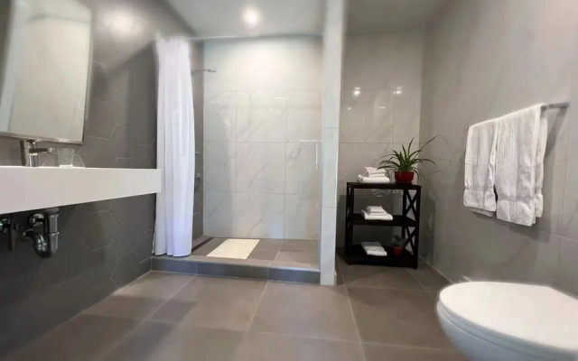 Auberge Du Grand Lac