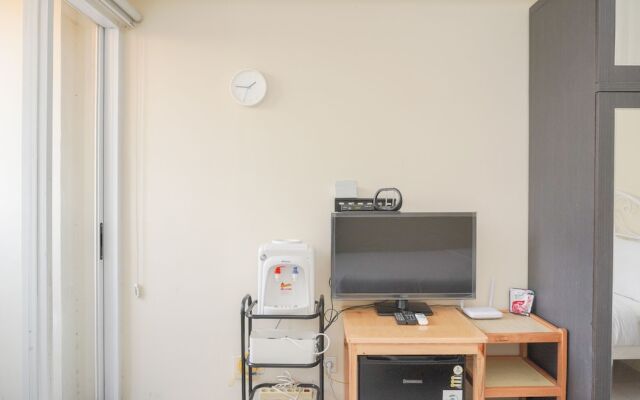 Homey And Simply Look Studio Belmont Residence Puri Apartment