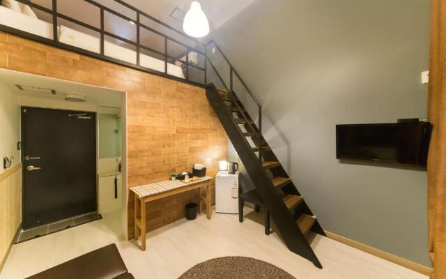 Hotel Hue Loft