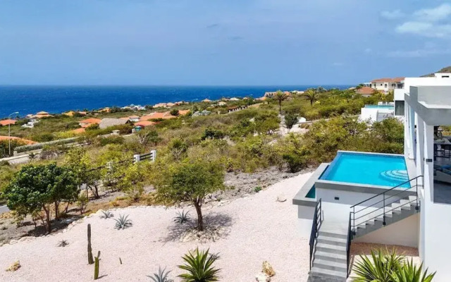 Villa Holiday Dream Sun Sea Serenity