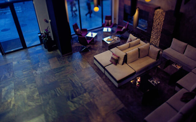 11 Mirrors Design Hotel