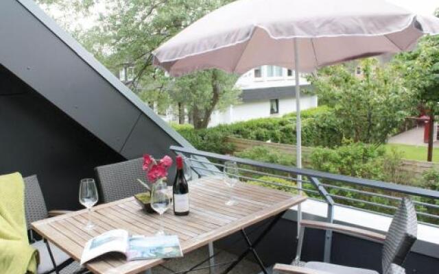 Kaept_n Nelson_ App_ 15