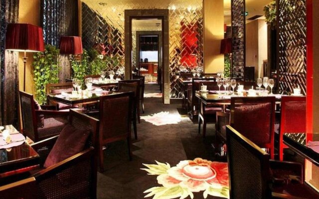Danfeng Boutique