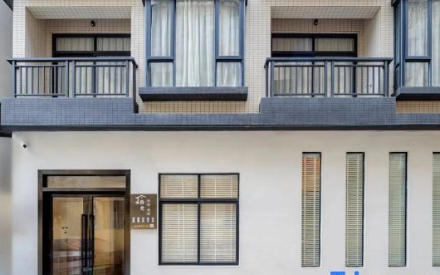 Floral Hotel·Shiguang'an Love · Hotel  (Qinghuiyuan Branch, Daliang Zhonglou Subway Station) – Exterior – Foshan