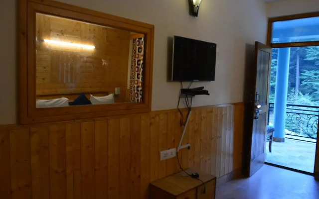 Hotel Neelgiri - Manali Diaries