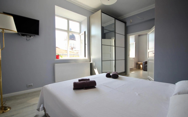 Romantic Panorama Krakivska street