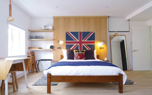 The London Agent Fitzrovia Studio 3