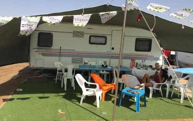 Caravan In the Desert