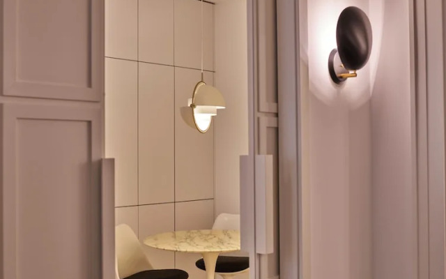 Townhouse by THE QVEST