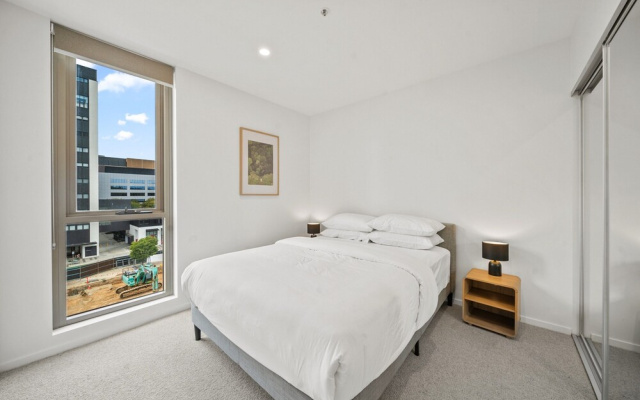 Bright 2-bed Apartment With Gym, BBQ & Pool Access