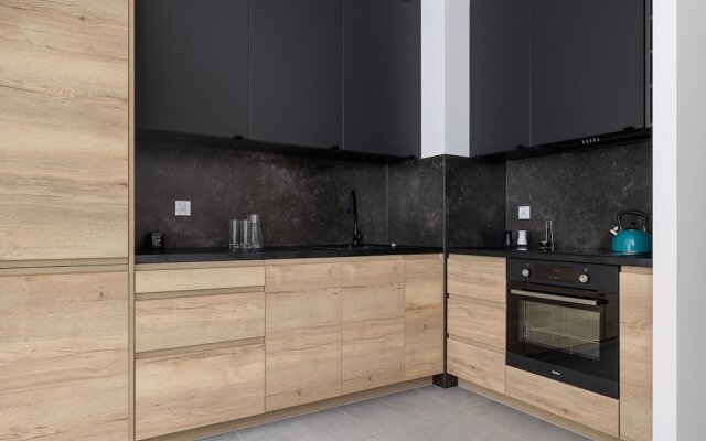 Apartament Otoczony Zielenią by Renters