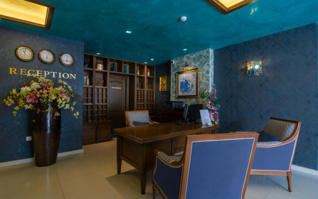 Maria Palace Complex