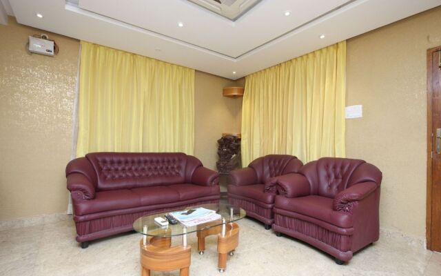 OYO 14441 Ramani Residency