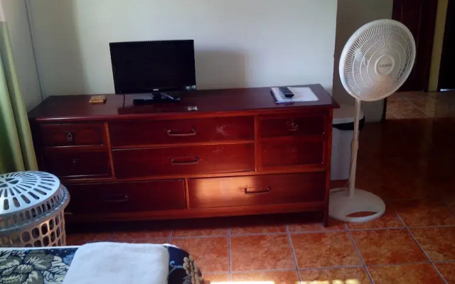 Don Santiago Guesthouse Downtown