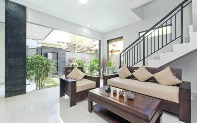 Villa Agung Rakas