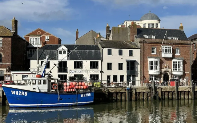 Quayside Quarters Harbourside Apartment