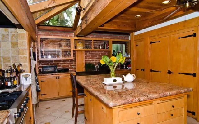 Chandler Estates Euro Castle