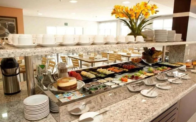 Serras Hotel