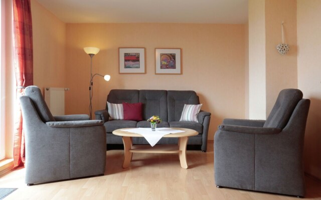 Cozy Apartment With Garden in Düdinghausen