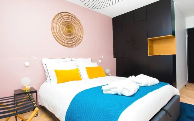 Luxury Apartment in Disneyland