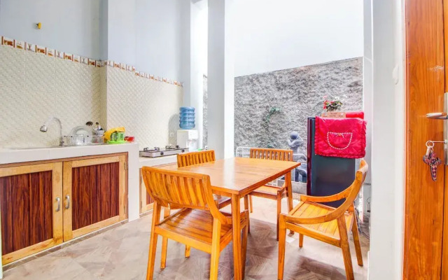 OYO 94364 Dalinah Homestay