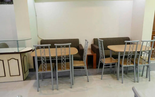 OYO 2730 Hotel Ethnic Residency