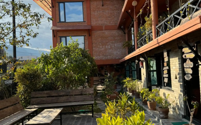 Nar-Bis Hotel