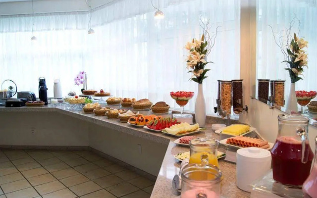 Bristol Quartier Latin Hotel