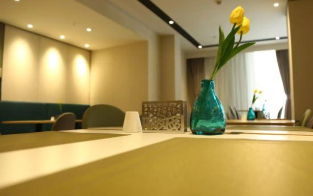 Homeinn Selected Hotel (Yingkou Jinniushan Street Wanda Plaza)