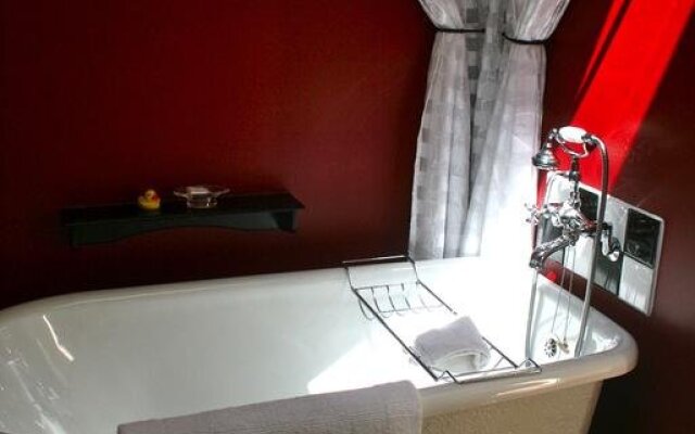 MulberryLand Guest House