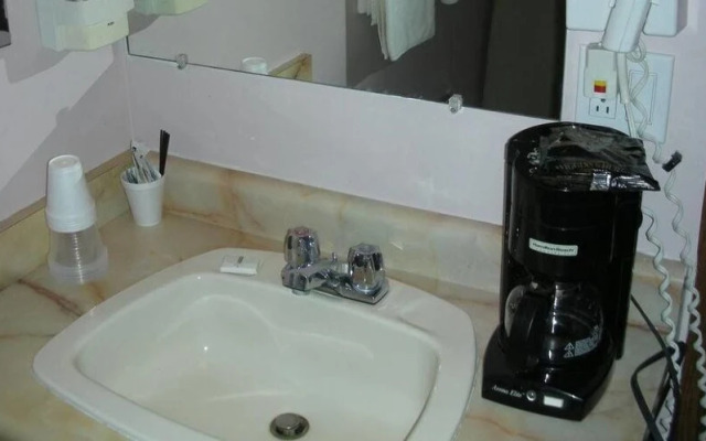 Cache Creek Inn