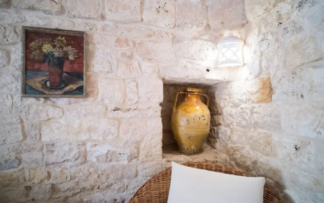 Trullo Bosco Selva Fasano by Typney
