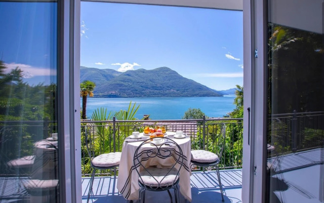 Brissago Lake View in Brissago