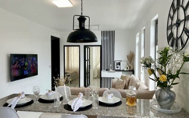 Captivating Brand New Apartment in Pereybere