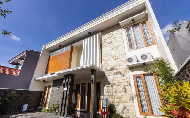 OYO 3763 Oq Guest House Syariah