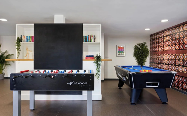 Student Only Asa Briggs House