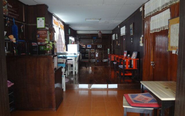 Baan Mai Guesthouse