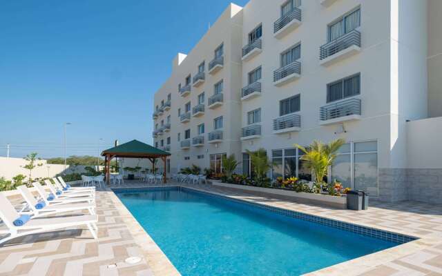 Super 8 By Wyndham Manzanillo