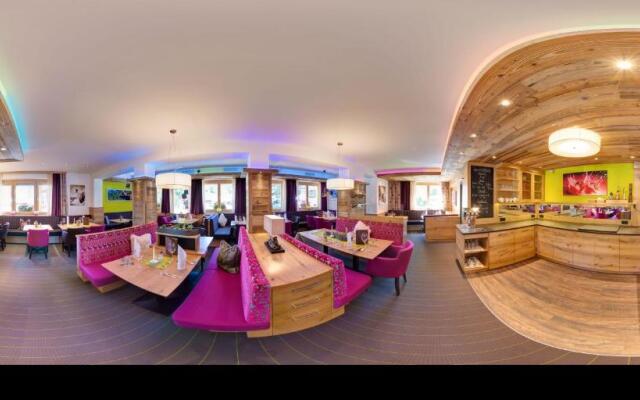 Hotel Toni