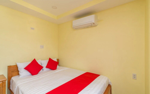 Quoc Vinh Hotel & Apartment