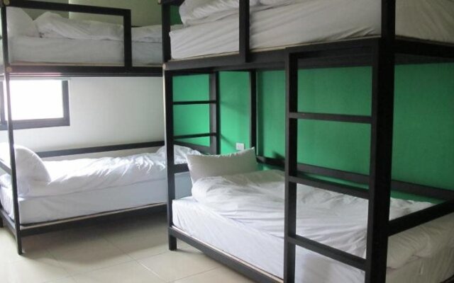 The Way Hostel & Bar