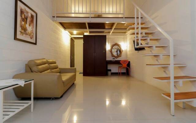 RedDoorz Plus near Ferry Terminal Batam Center