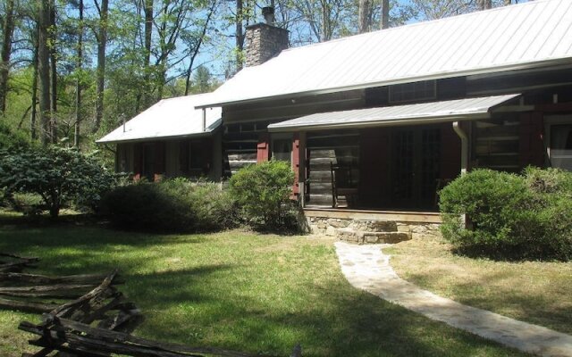Lake Santeetlah Log Cabin