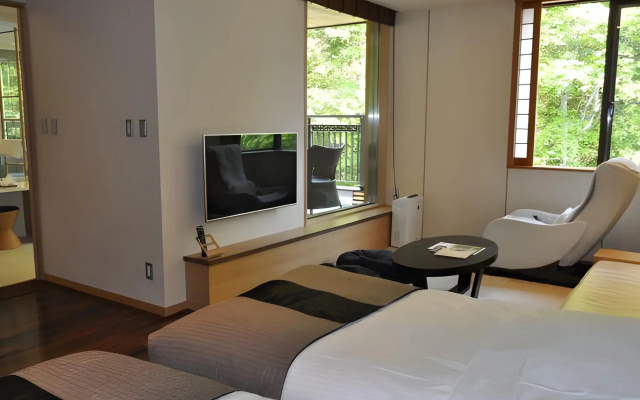 Niseko Konbu Onsen Tsuruga Besso Moku No Sho