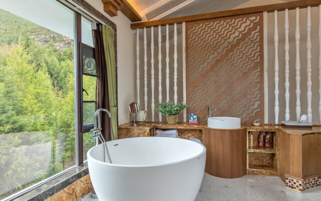 Floral Hotel Yun Shui Snow Mountain