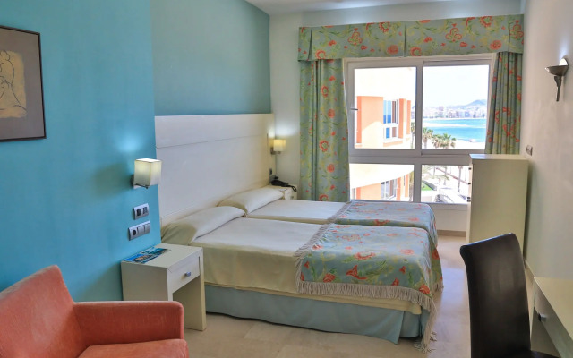 Senator Águilas Hotel