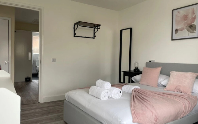Gerrard Grove is Lovely 2-bed Bungalow in Clacton