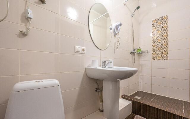 Apartments Sleep and Shower on the st. Popova, 33A