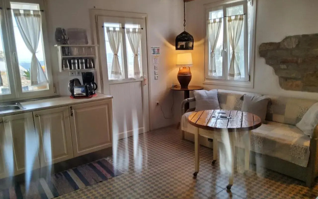 Romantic sunset cycladic house in Sotires